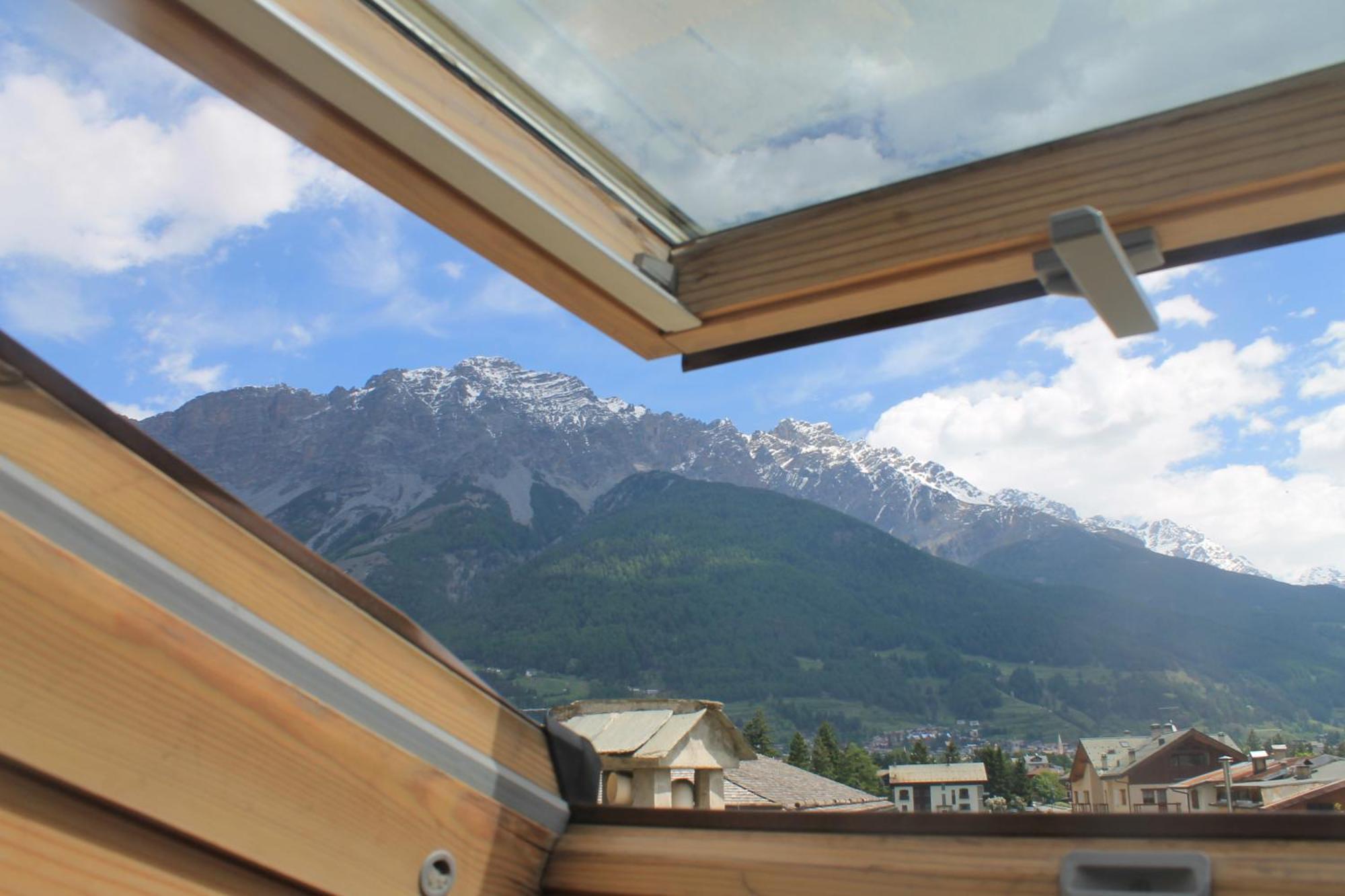 Alpi & Golf Hotel Bormio Habitación foto
